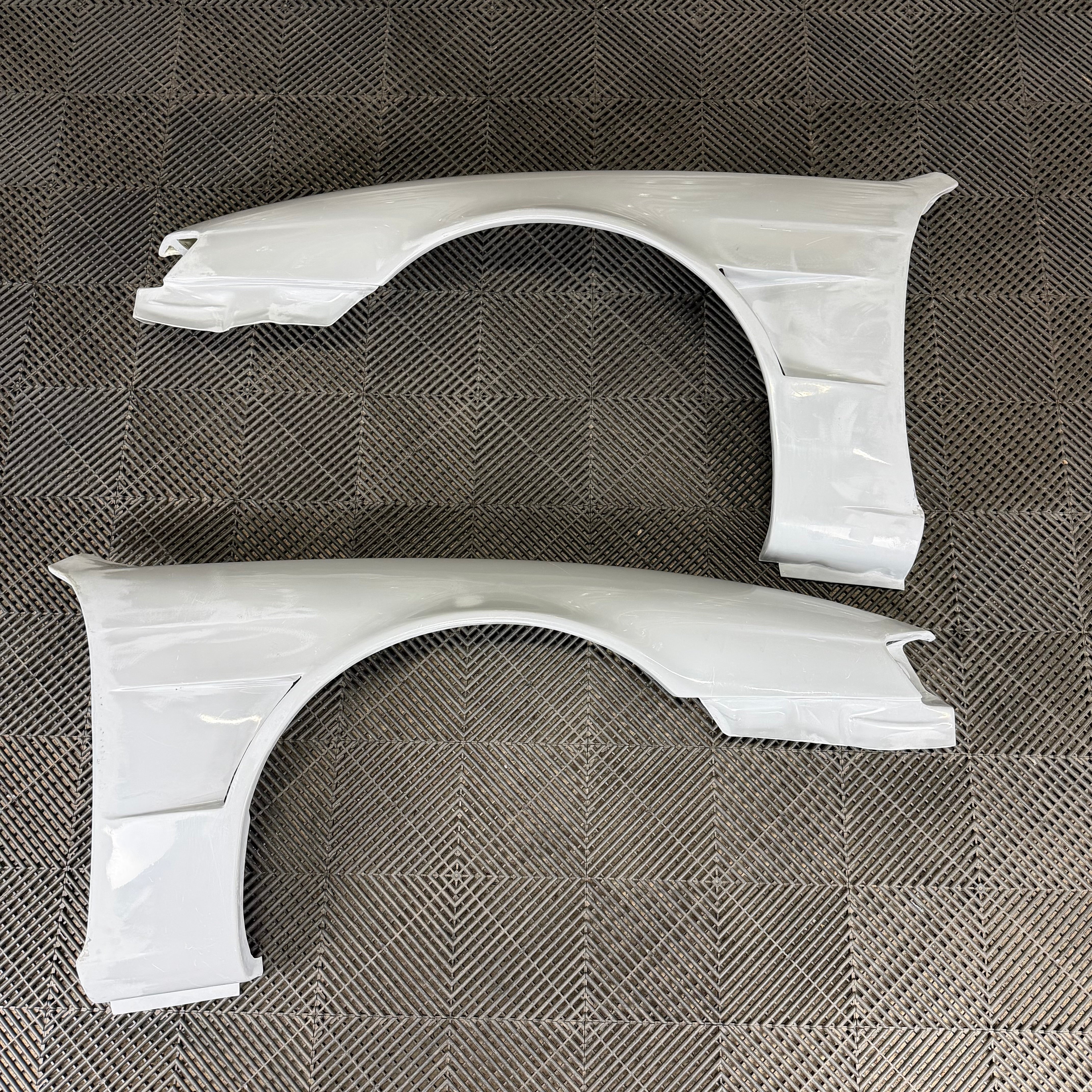 Fender  contain モデル Forty Customs Z-Series Front Fender