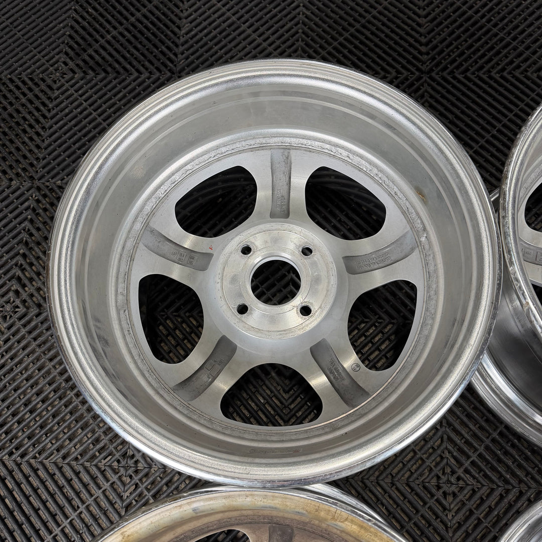 Work Meister S1 / 4x100 / 15x8 +5 & 15x8.5 -8