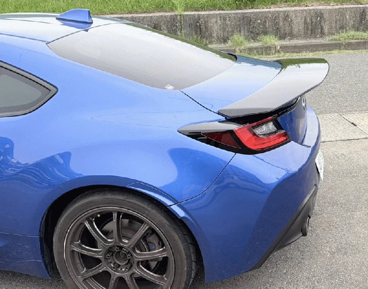 URAS | Trunk Wing for Toyota GR86 (ZN8) / Subaru BRZ (ZD8)