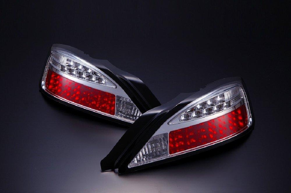 D-MAX | LED Tail Lights with LED Turn Signals - Chrome for Nissan Silvia S15