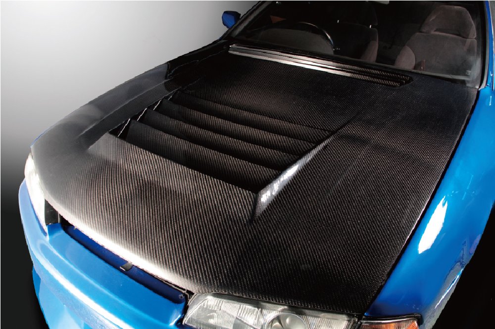 DMAX D1SPEC Hood for Nissan R32