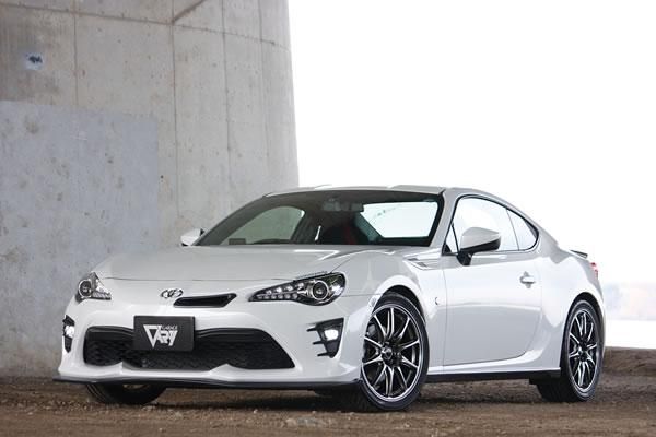 Garage Vary | Front Lip Spoiler Plain Weave Carbon for Toyota GT86 Kouki (ZN6) - Image 3