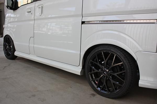 Garage Vary | Low-Form Fender Trim for Suzuki Every DA17