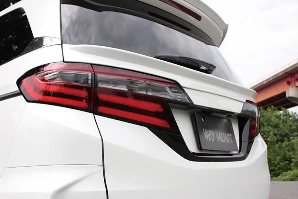 Garage Vary | Tailgate Spoiler Urethane for Honda Odyssey Absolute (RC1/RC2/RC4) - Image 2