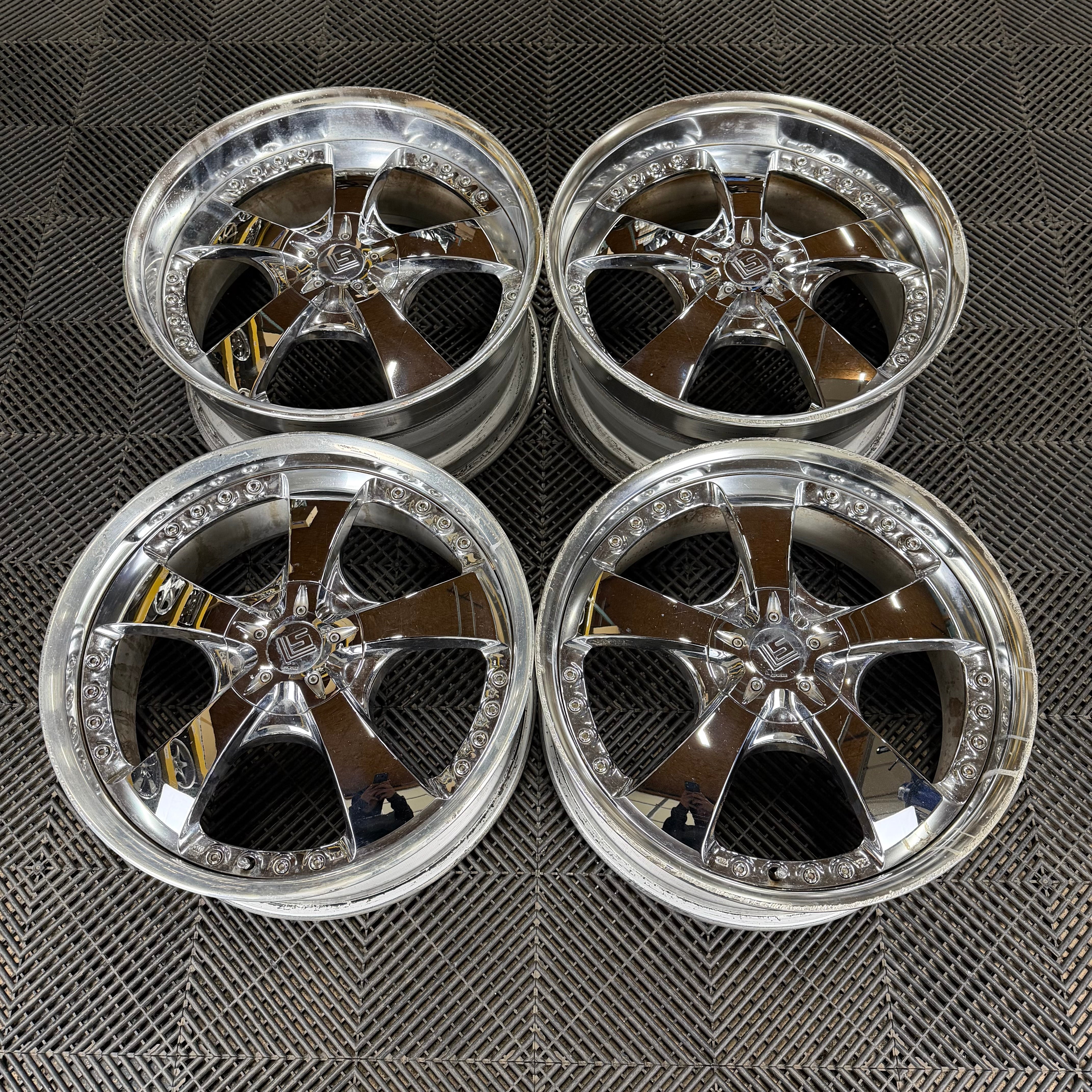 Wheels – Tagged 