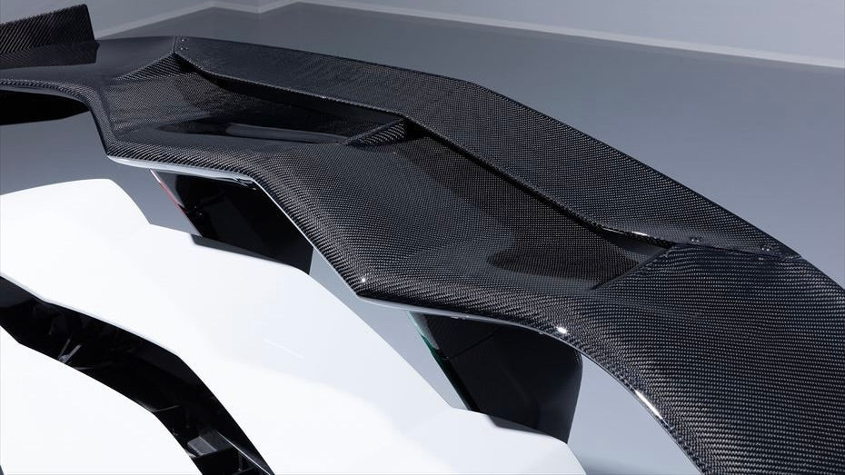 AIMGAIN GT PERFECT BODY KIT LAMBORGHINI AVENTADOR - (CONTACT FOR PRICING)
