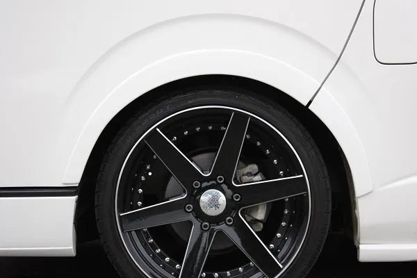 Garage Vary | Low Profile Fender Trim +20mm / +30mm for Toyota Hiace 200 Series (H200)