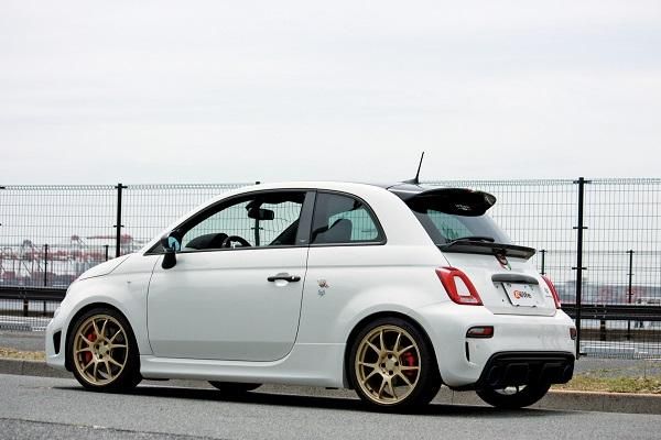 Garage Vary | Hatch Wing (FRP) for Abarth 595