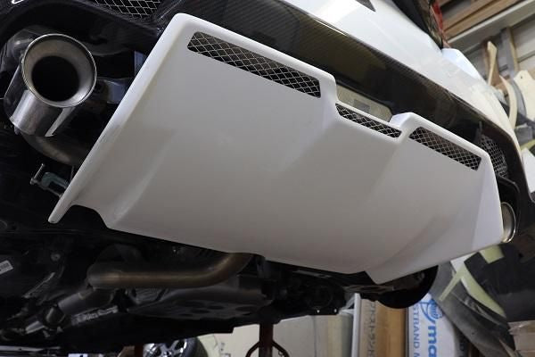 Garage Vary | Center Diffuser FRP for Toyota GR Yaris (GXPA16)
