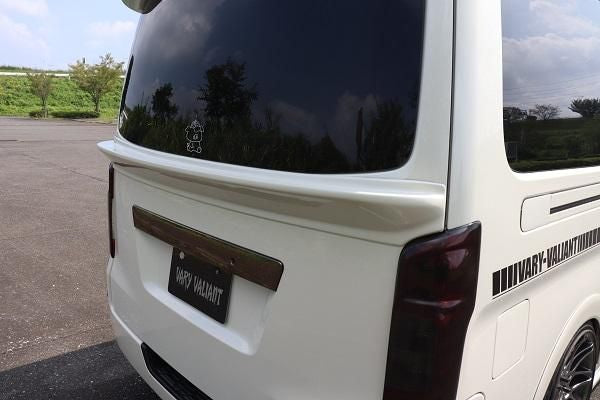 Garage Vary | Gate Spoiler for Nissan NV350 Caravan Narrow (E26 2012-2017)