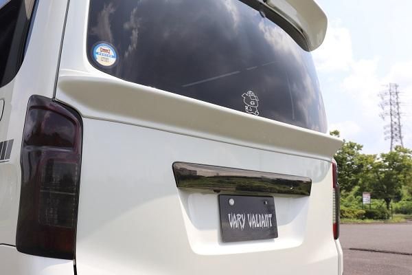 Garage Vary | Gate Spoiler for Nissan NV350 Caravan Narrow (E26 2012-2017) - Image 2