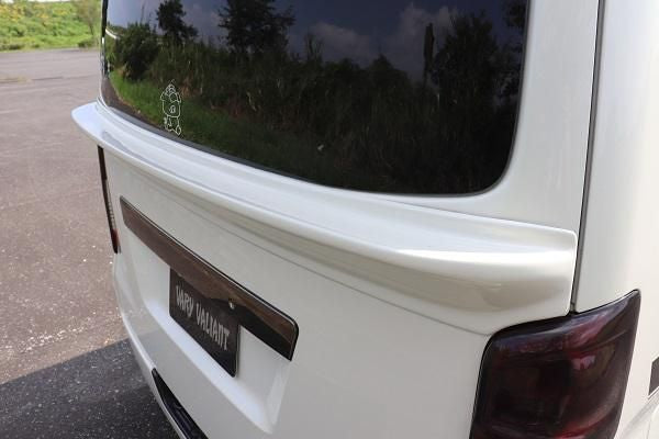 Garage Vary | Gate Spoiler for Nissan NV350 Caravan Narrow (E26 2012-2017) - Image 3