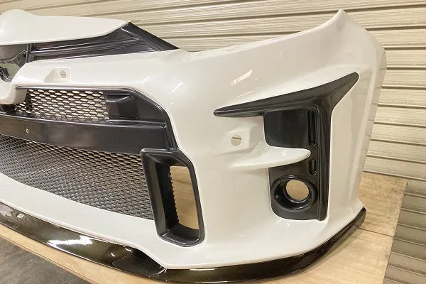 Garage Vary | Front Bumper for Toyota Yaris (MXPH10/KSP210)