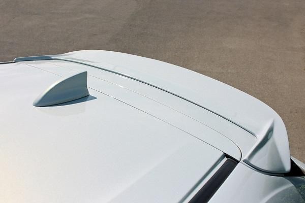 Garage Vary | Rear Roof Spoiler Urethane for Honda Vezel (RV3-RV6) 2021-2024 - Image 3