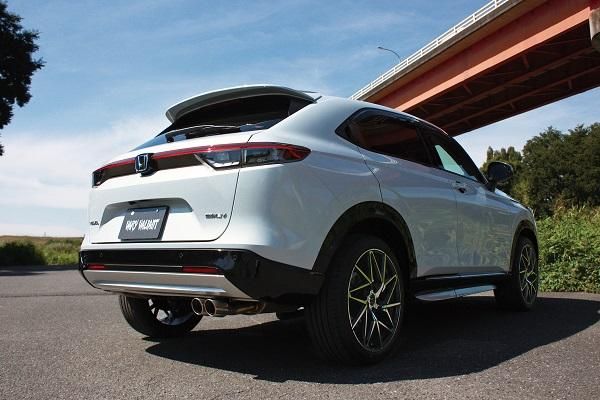 Garage Vary | Rear Roof Spoiler Urethane for Honda Vezel (RV3-RV6) 2021-2024 - Image 6