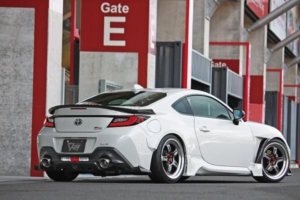 Garage Vary | Front Fenders with Partial Carbon for Toyota GR86 (ZN8) - Image 3