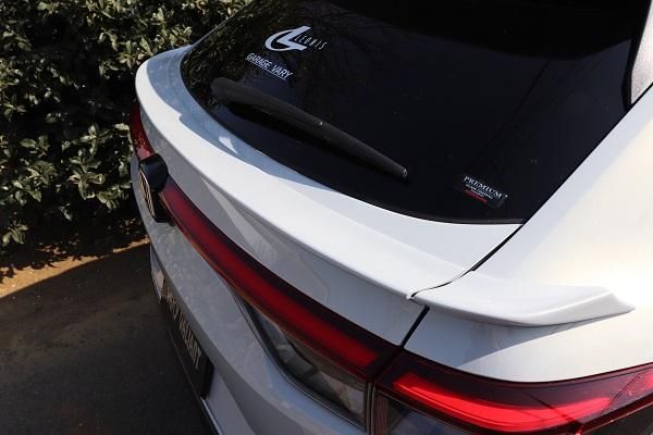 Garage Vary | Gate Spoiler Urethane for Honda Vezel (RV3-RV6) 2021-2024 - Image 2