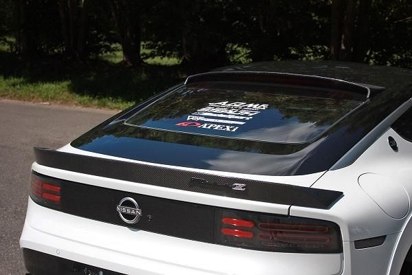 Garage Vary | Rear Roof Spoiler Twill Weave Carbon for Nissan 400Z (RZ34) - Image 4