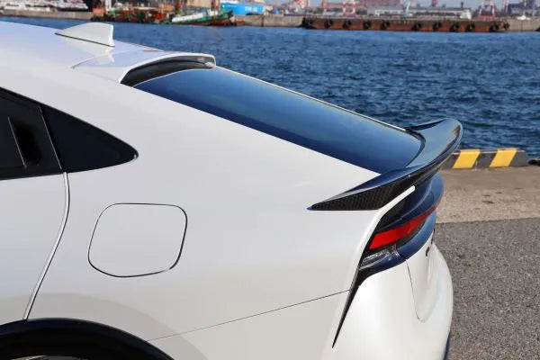Garage Vary | Trunk Wing T-2 (Carbon) for Toyota Prius (MXWH60/65)