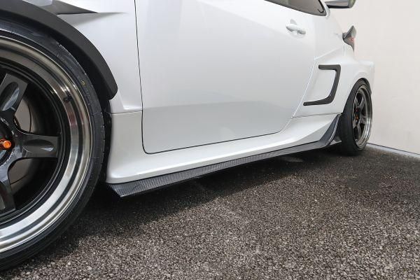 Garage Vary | Glide Side Skirts Twill Weave Carbon for Toyota GR Yaris (GXPA16) - Image 2