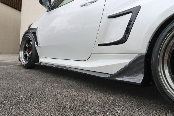 Garage Vary | Glide Side Skirts Twill Weave Carbon for Toyota GR Yaris (GXPA16) - Image 3