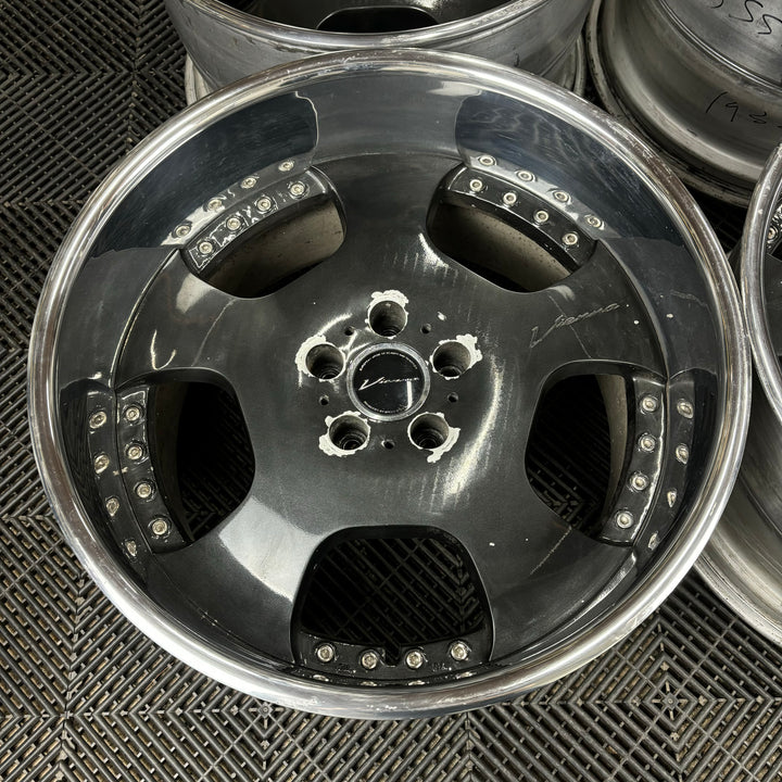 SSR Vienna Dish EV

5x114.3

19x11.25 +0