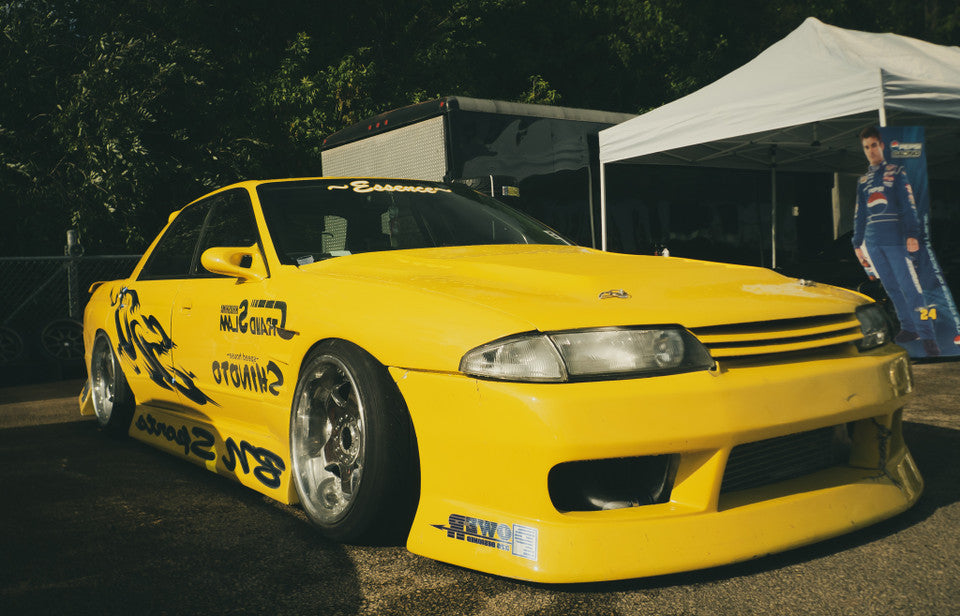 スカイラインR32 4ドア BMスポーツエアロ　ボディ スカイラインR32 4ドア BMスポーツエアロ ボディ - メルカリ
