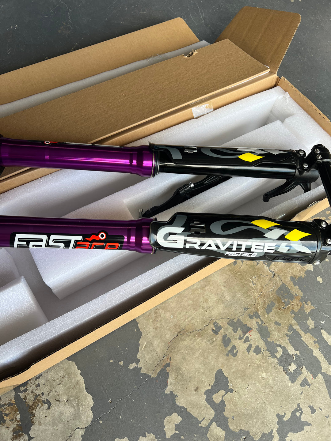 Fast Ace 3.0 Forks 60lb Purple