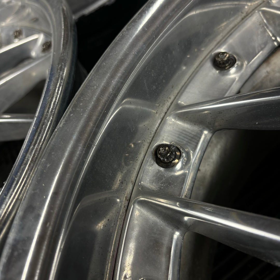 Weds Kranze Erm

5x114.3

18x9 +44

18x11.5 -6