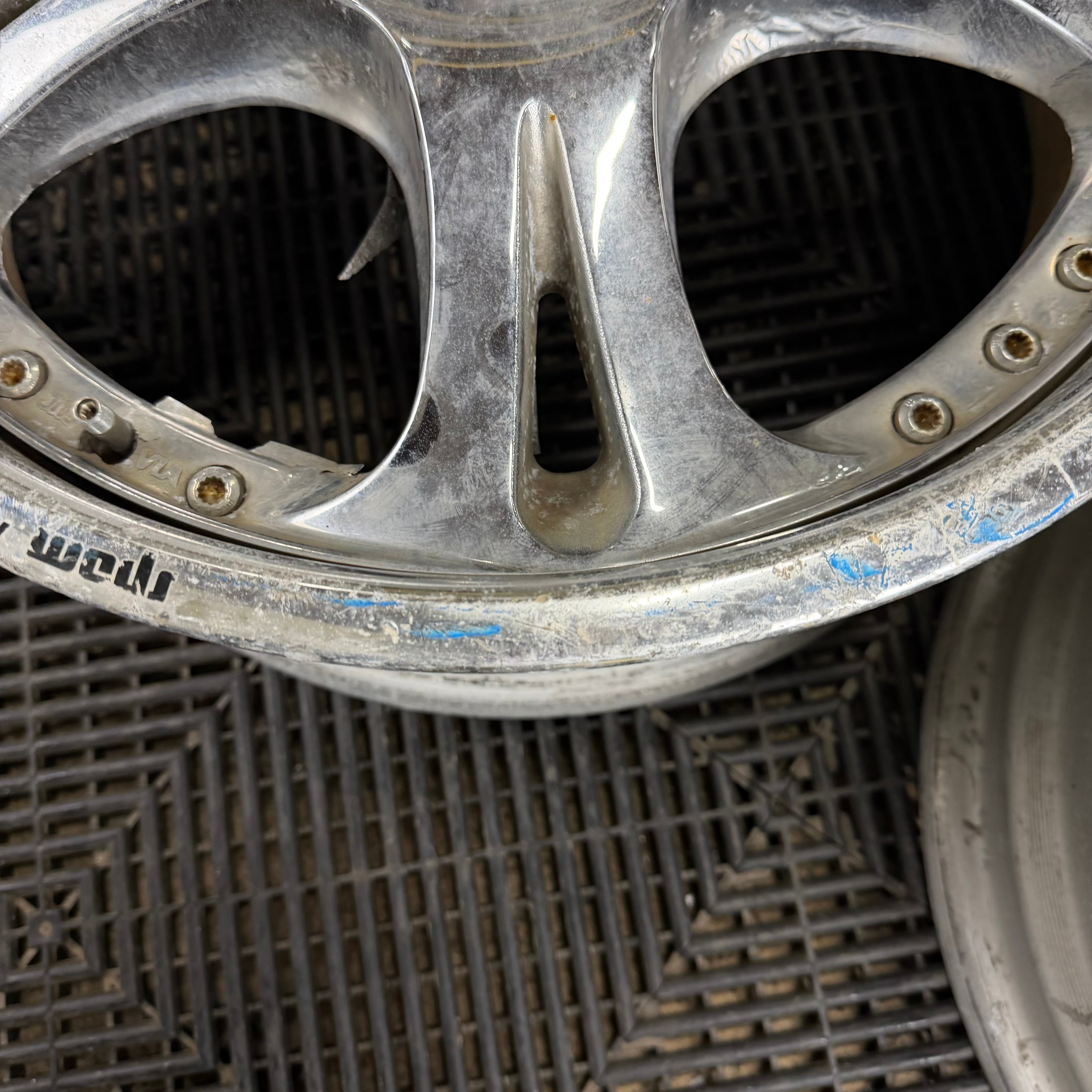 Weds Kranze Cerberus 1 / 4x100 / 17x7+25 – Parts From Japan