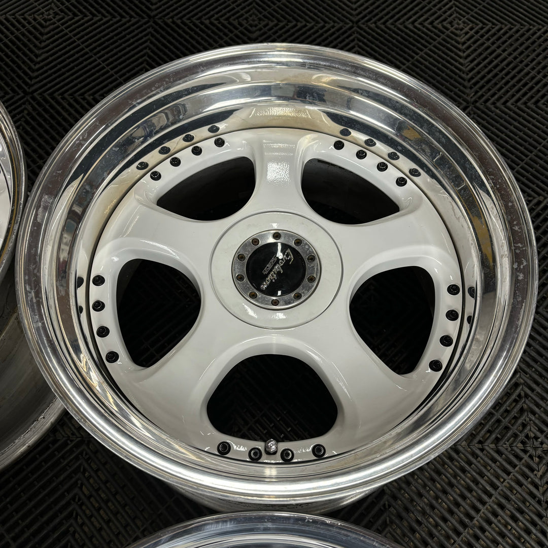 Work Evolution Stitch

5x114.3

18x8.5 +35

18x10.5 +19