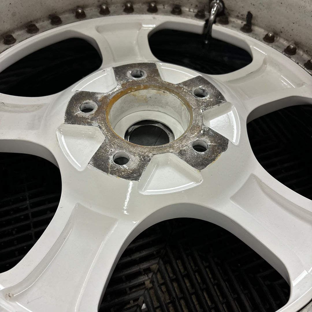 Work Evolution Stitch

5x114.3

18x8.5 +35

18x10.5 +19