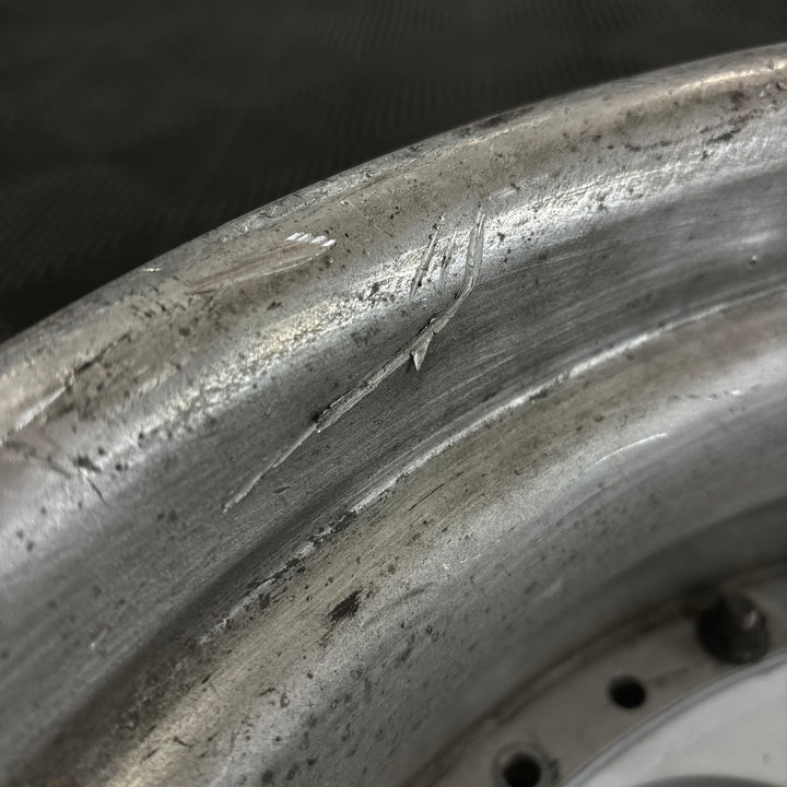 Concept Neeper Ghini

5x114.3

18x10 -16

18x11 -29