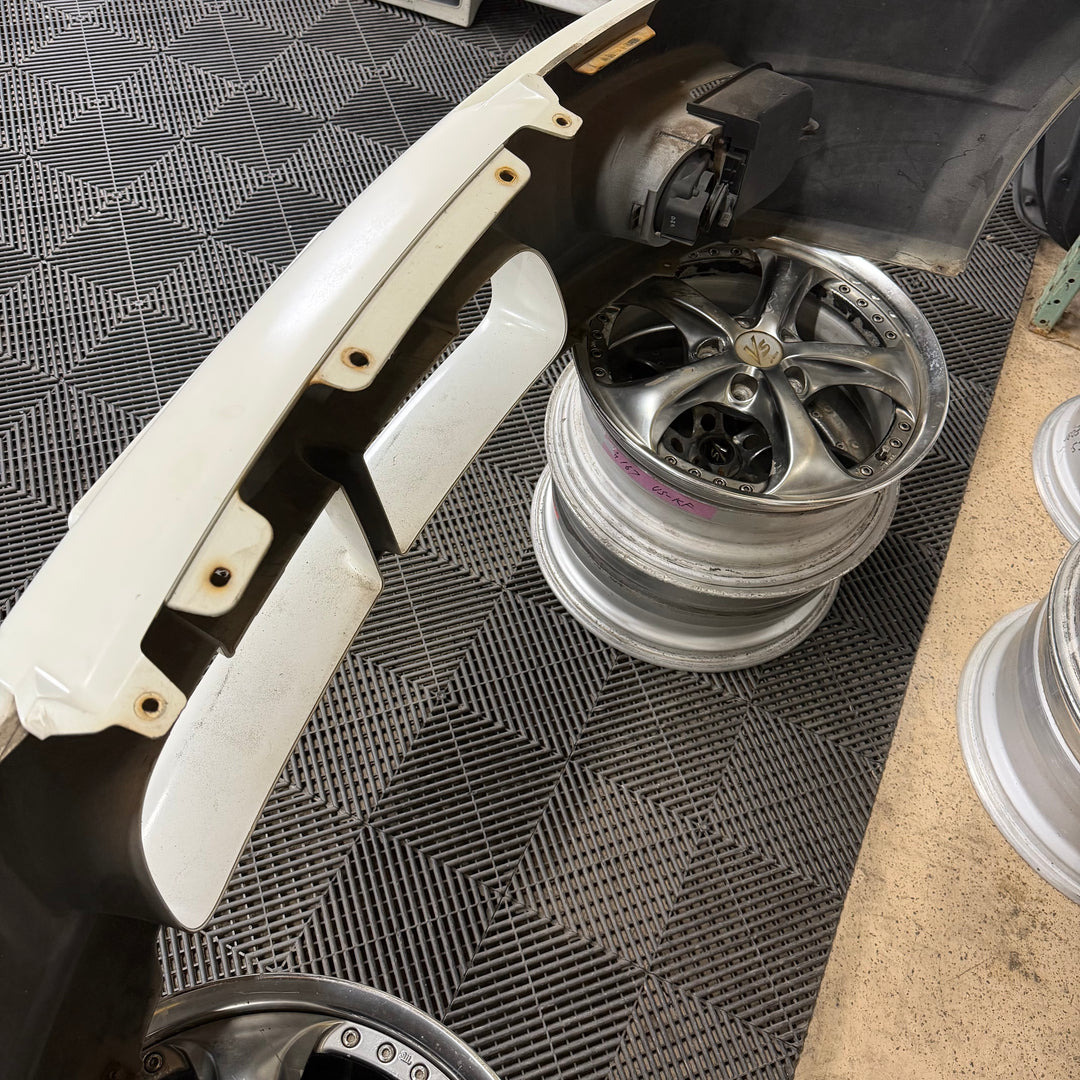 IN STOCK! Oem Body Kit for Nissan Silvia S15 (Front bumper, Rear Bumper, Side Skirts)
