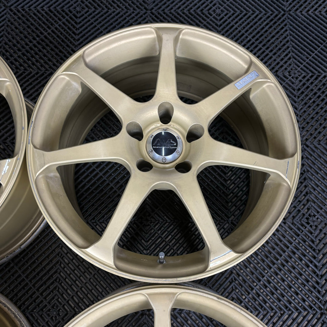 Advan AVS Model 7 / 5x114.3 / 17x8 +38 & 17x9 +38