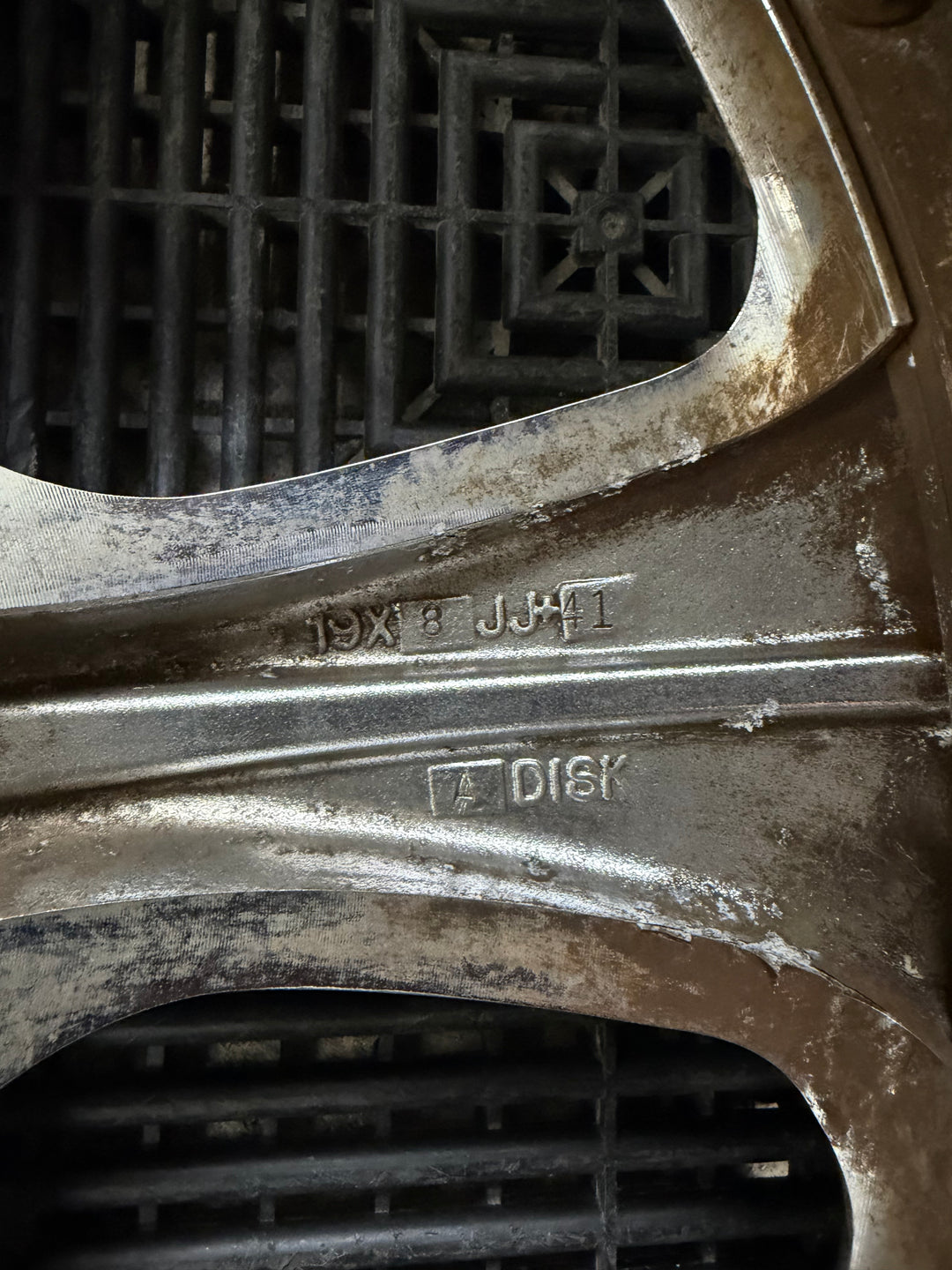 Work LS105 | 5x114.3 | 19x8+41 &  19x9+37