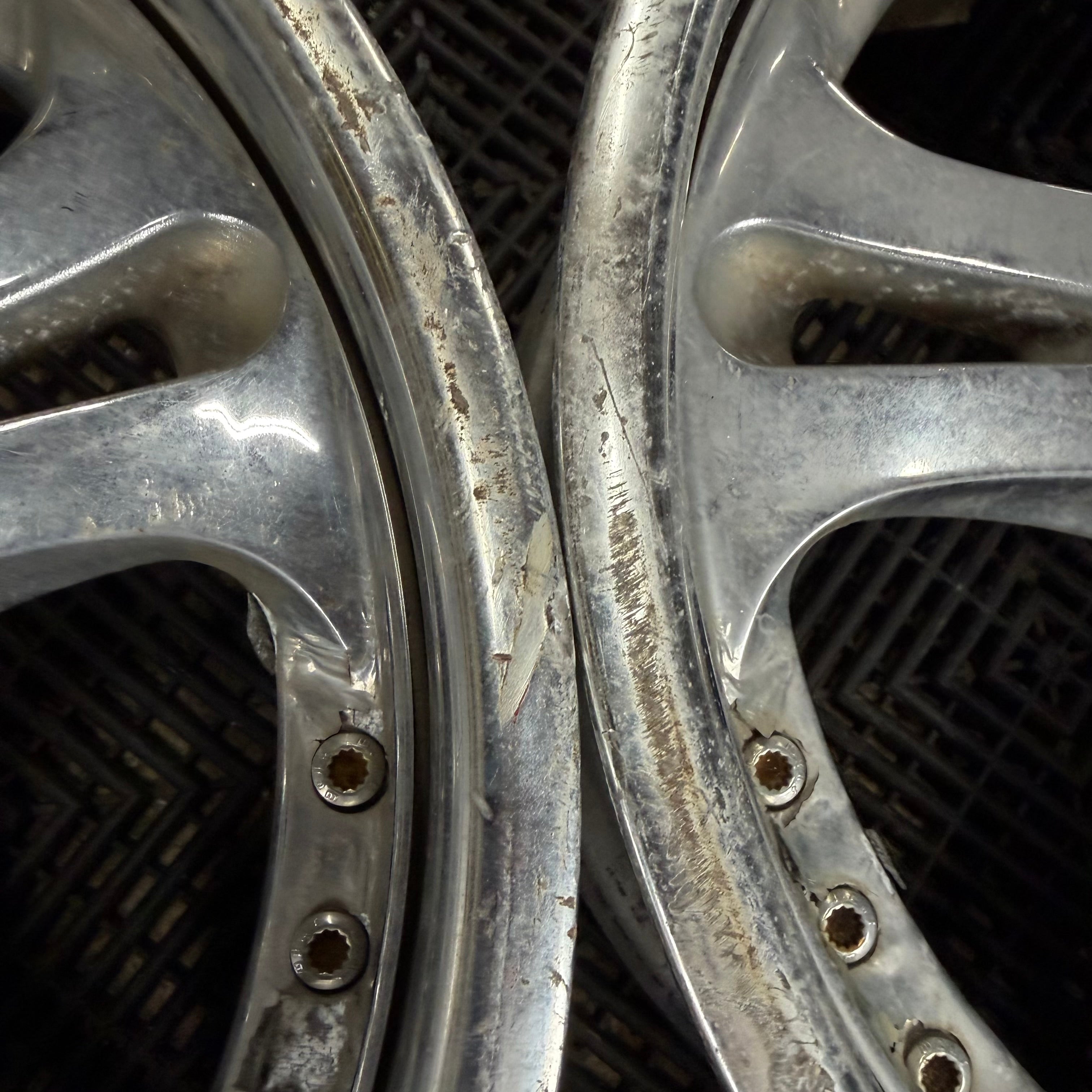 Rinページ 97 Kawasaki Ninja ZX9R B Rear Wheel Rim 17x5.5