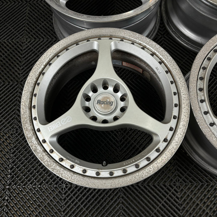 Enkei RS-3 / 5x114.3 / 17x8 +35 & 17x9 +35