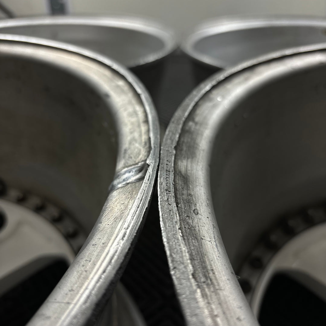 Work Evolution Stitch

5x114.3

18x8.5 +35

18x10.5 +19