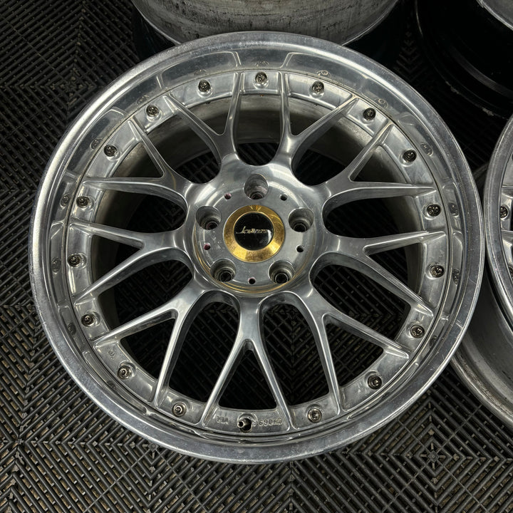 Weds Kranze Erm

5x114.3

18x9 +44

18x11.5 -6