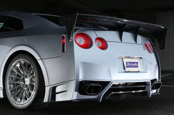 Do-Luck | Low-Mount Carbon Rear Wing for Nissan GT-R (R35)
