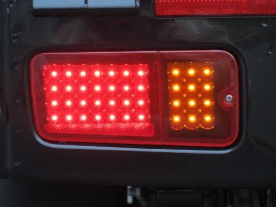 Hello Special | Full LED Tail Lights - Red for Daihatsu Hijet Truck (S500P / S510P Early Model) - photo 3