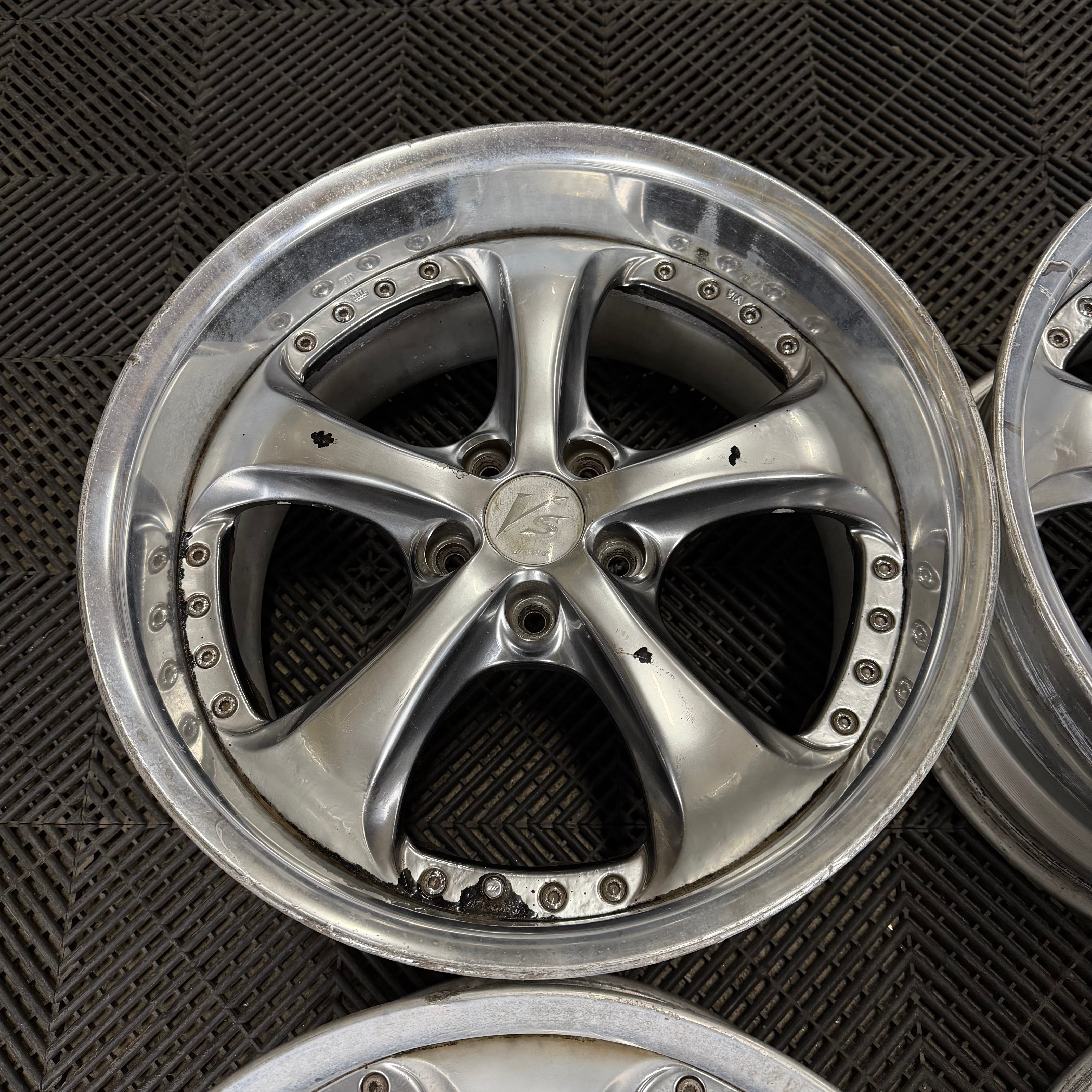 Work VS KF / 5x108 / 18x8.5 +32 & 18x9 +33 – Parts From Japan