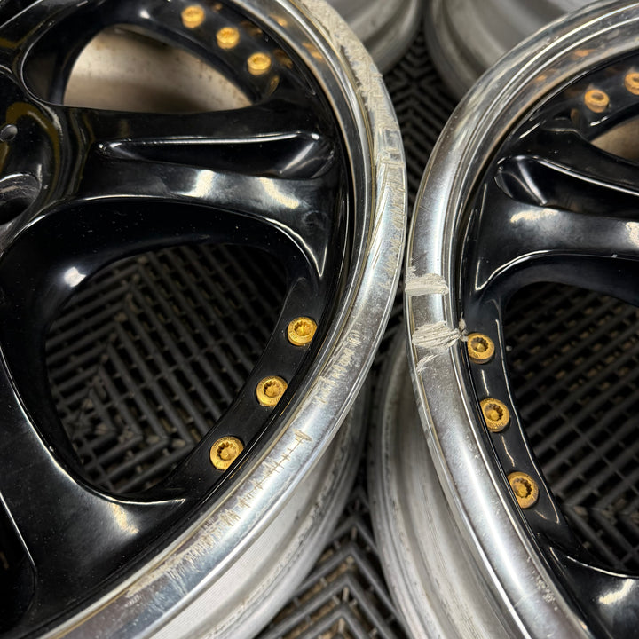Weds Kranze Cerberus 1 | 4x100 | 17x8+38