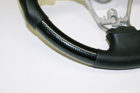 Hello Special | Gun-Grip Steering Wheel - Carbon Look for Daihatsu Hijet Truck (S500P / S510P Early Model) - photo 3