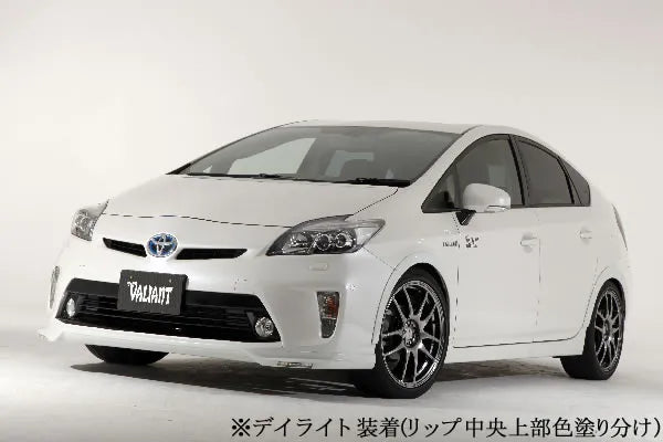 Garage Vary | Front Lip Spoiler for Toyota Prius (ZVW30) (Post Facelift)