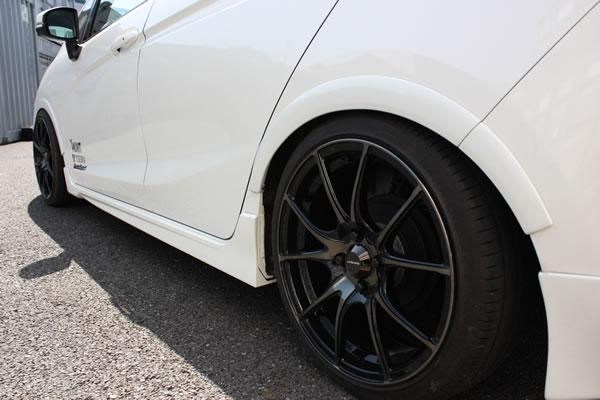 Garage Vary | Low Form Fender Flares Urethane for Honda Fit (GK3-GK6/GP5-GP6) 2013-2017 - Image 4