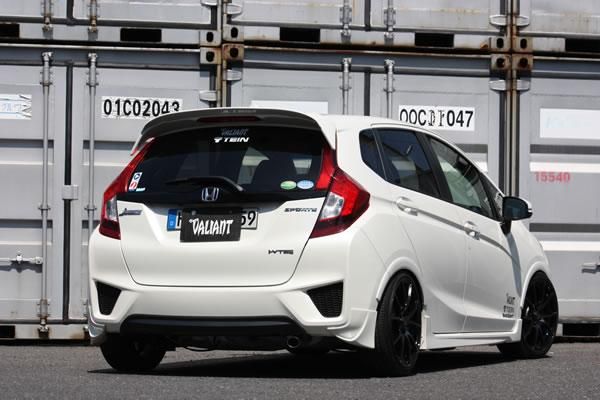 Garage Vary | Rear Diffuser Urethane for Honda Fit (GK3-GK6/GP5-GP6) 2013-2017 - Image 3