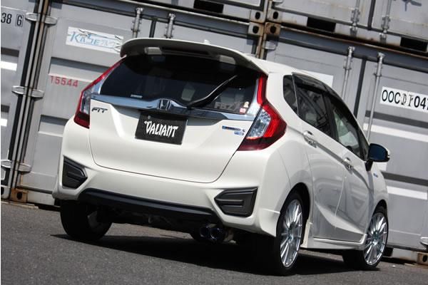 Garage Vary | Rear Diffuser Urethane for Honda Fit RS / S Package (GK3-GK6/GP5-GP6) 2013-2017 - Image 2