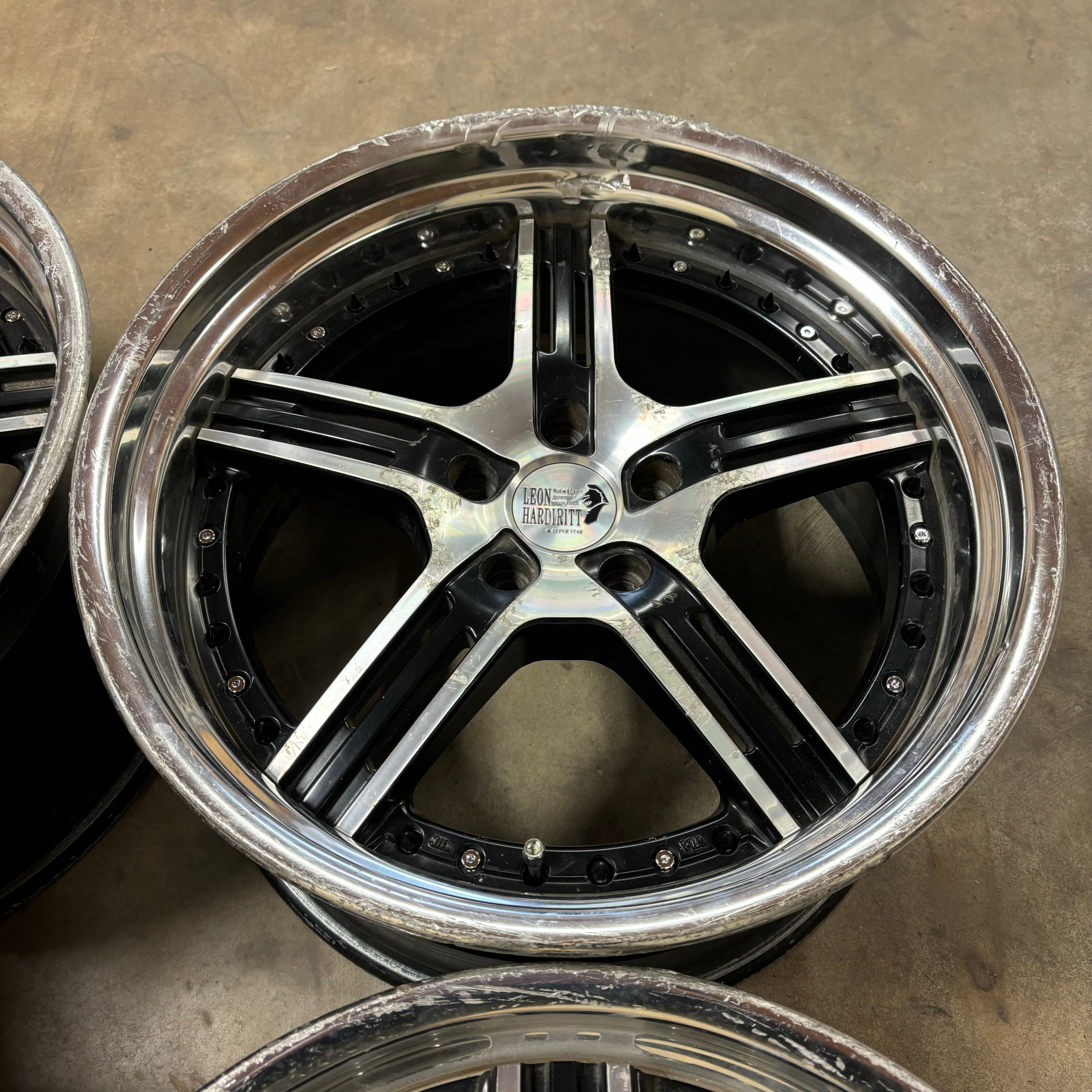 レオン Leon Hardiritt Rasenn | 5x114.3 | 19x9 +35 & 19x10 +32 – Parts